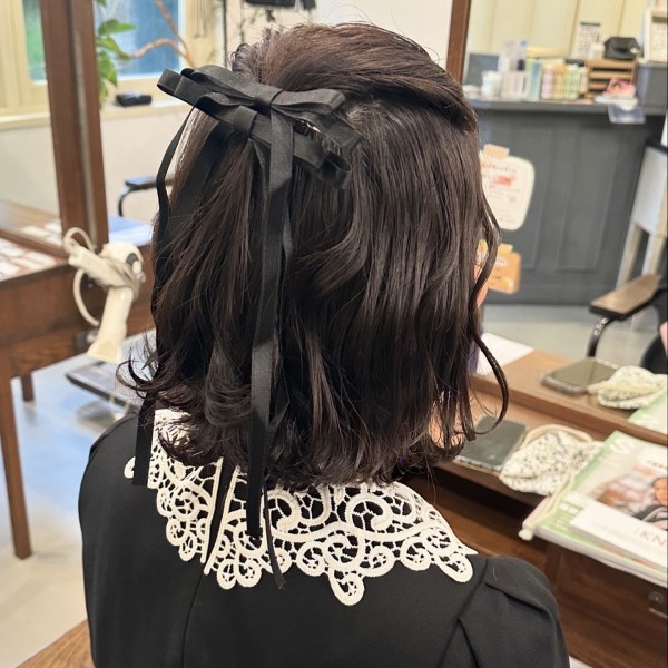 ヘアアレンジ、ハーフアップ